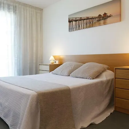Uhc Esquirol Apartment