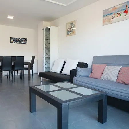 Apartment Uhc Esquirol